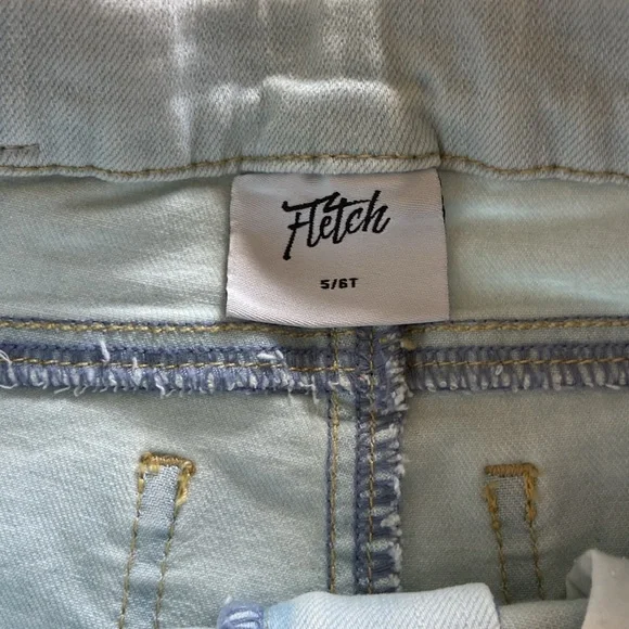 Light Wash Skinny Jeans - Picture 4 of 8